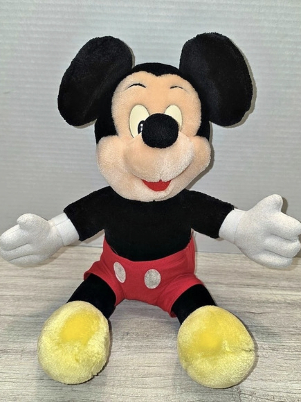 Vintage Disneyland Walt Disney World Mickey Mouse Stuff Plush Toy